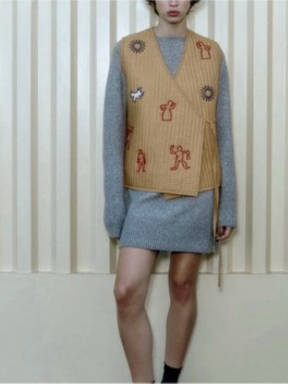 Zara Vest S